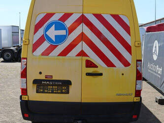 renault-master-1489434-49154098