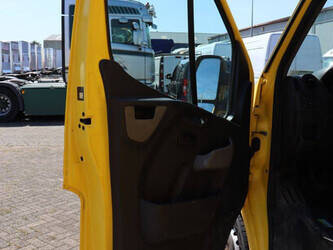 renault-master-1489434-49154122