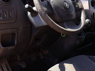 renault-master-1489434-49154125