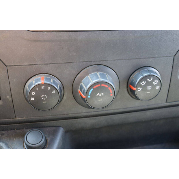 Renault Master-49154141