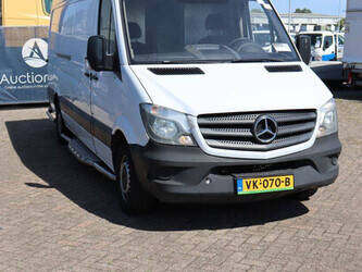 2014-mercedes-benz-sprinter-310cdi-1489435-49154150