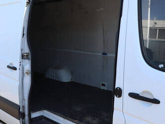 2014-mercedes-benz-sprinter-310cdi-1489435-49154168