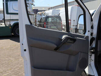2014-mercedes-benz-sprinter-310cdi-1489435-49154173