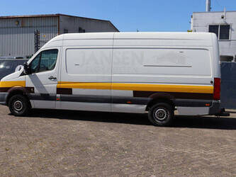 2010-volkswagen-crafter-1489437-49154243