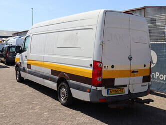2010-volkswagen-crafter-1489437-49154244