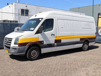 2010-volkswagen-crafter-1489437-49154249