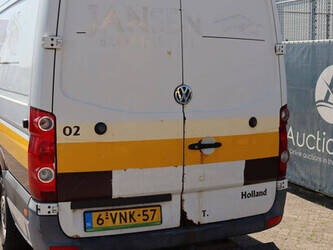 2010-volkswagen-crafter-1489437-49154255