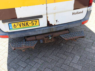 2010-volkswagen-crafter-1489437-49154257