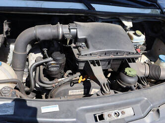 2010-volkswagen-crafter-1489437-49154266