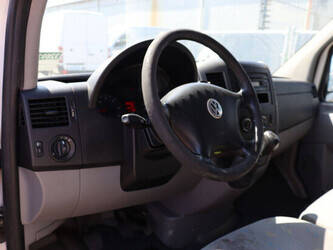 2010-volkswagen-crafter-1489437-49154276