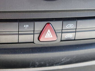 2010-volkswagen-crafter-1489437-49154285