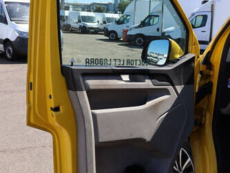 2019-volkswagen-transporter-1489439-49154371