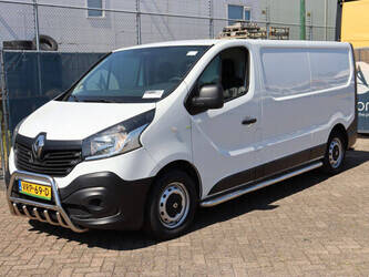 2019-renault-trafic-1489440-49154405