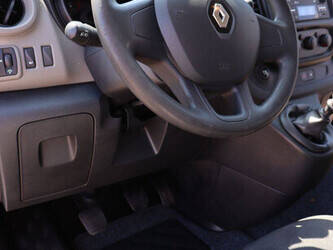 2019-renault-trafic-1489440-49154427