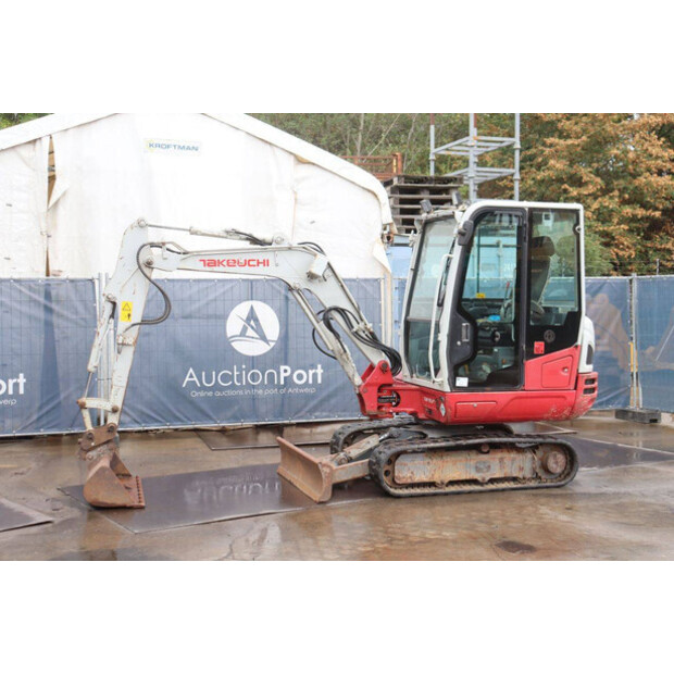 2017 TAKEUCHI TB230-49154790