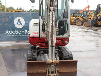 2017-takeuchi-tb230-1489459-49154797