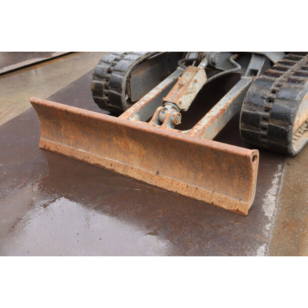 2017 TAKEUCHI TB230-49154807