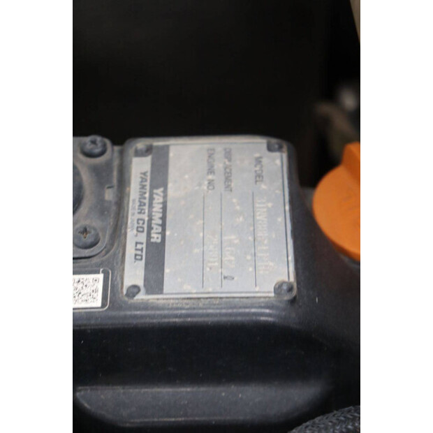 2017 TAKEUCHI TB230-49154818