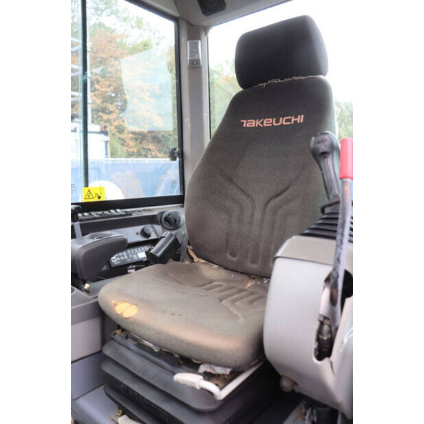 2017 TAKEUCHI TB230-49154820