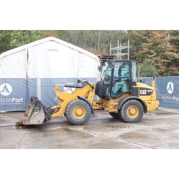 2016 Caterpillar 907M-49154907