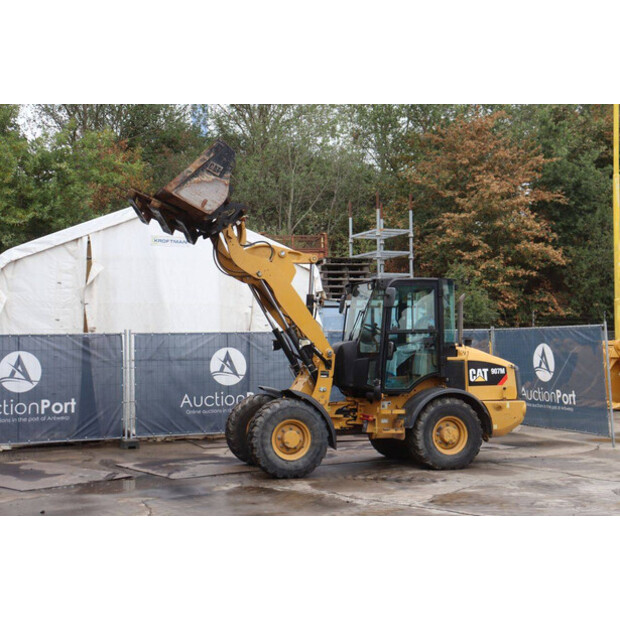 2016 Caterpillar 907M-49154947