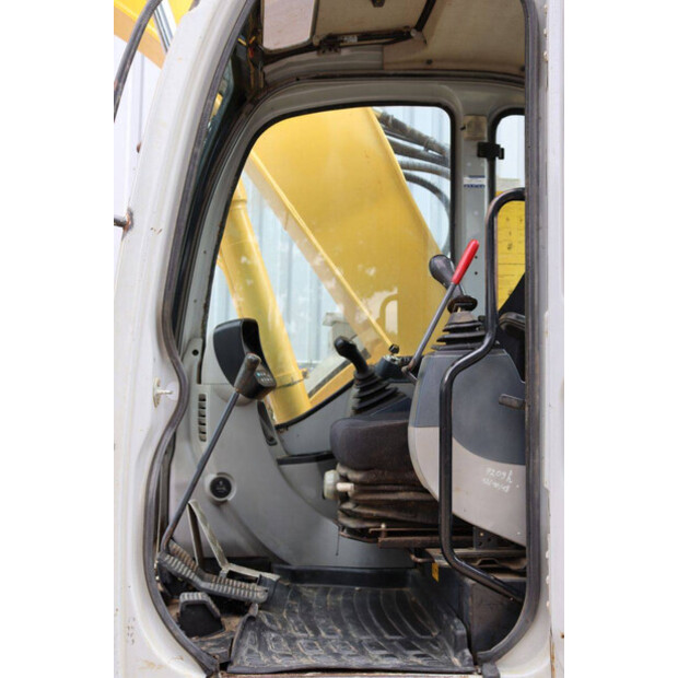 2008 نيو هولاند Kobelco E135BSR-2-49155425