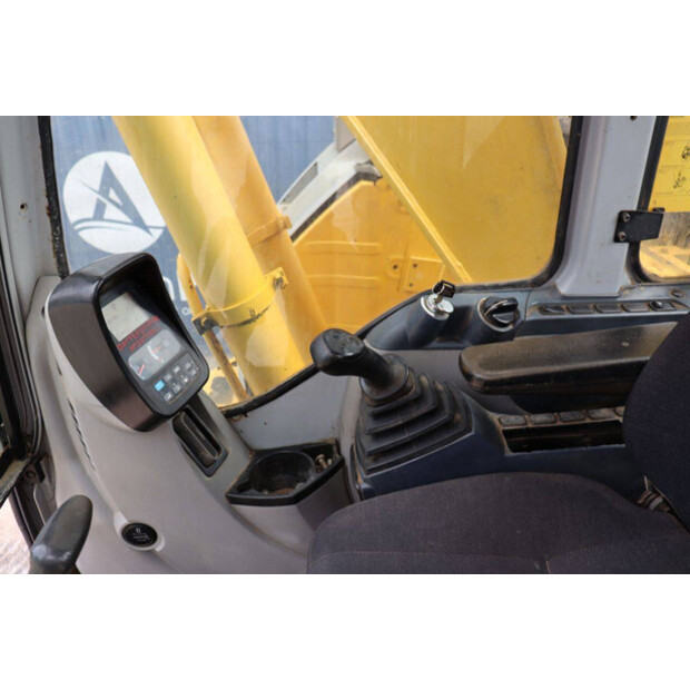 2008 نيو هولاند Kobelco E135BSR-2-49155428
