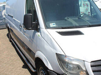 2015-mercedes-benz-sprinter-313cdi-1489484-49155583
