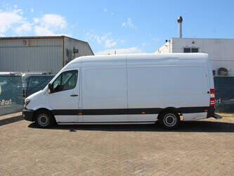 2015-mercedes-benz-sprinter-1489485-49155624