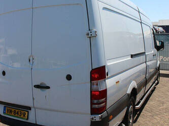 2015-mercedes-benz-sprinter-1489485-49155627
