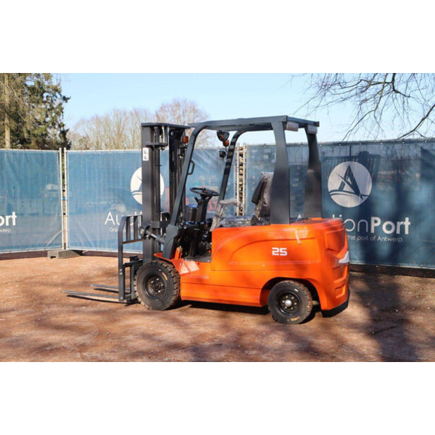2025 Machpro MP-E2.5-49155660