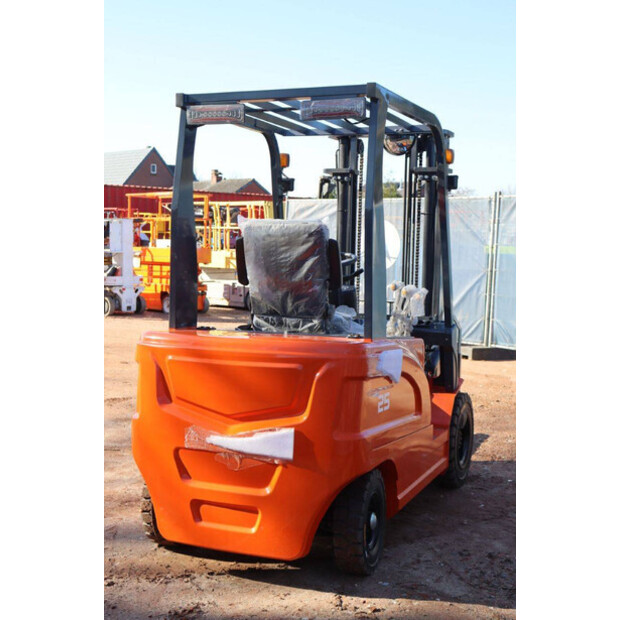 2025 Machpro MP-E2.5-49155663