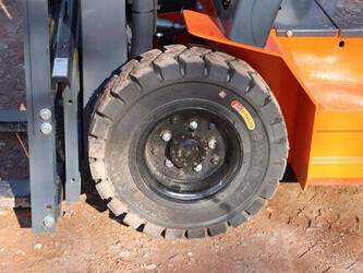 2025-machpro-mp-e2-5-1489486-49155670