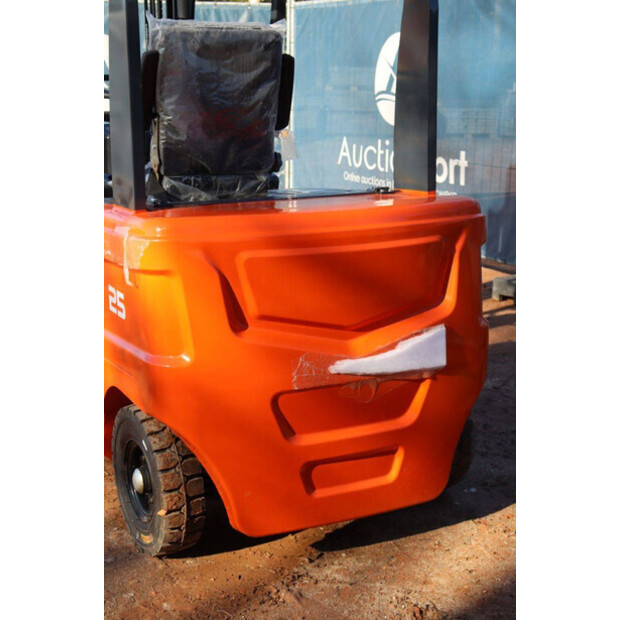 2025 Machpro MP-E2.5-49155673