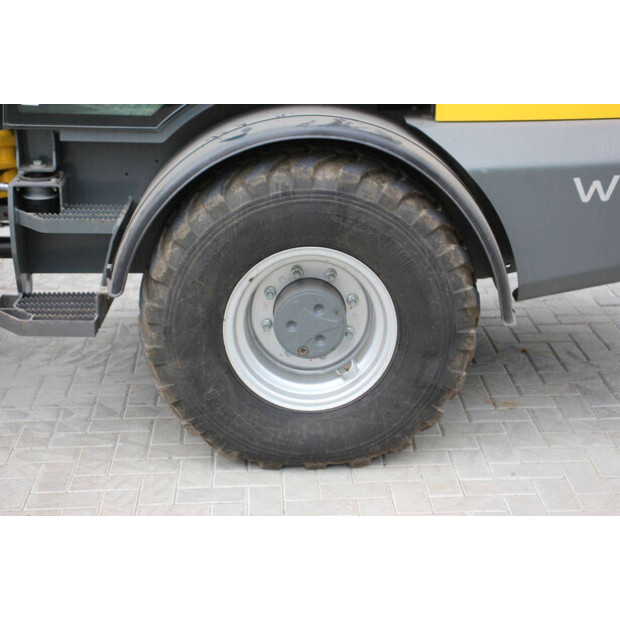 2022 نيوسون WL60-49156041