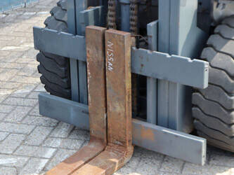 nissan-30-1489501-49156114