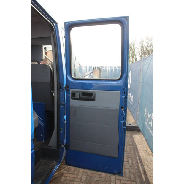 2003 مرسيدس بنز 904.6-49156313
