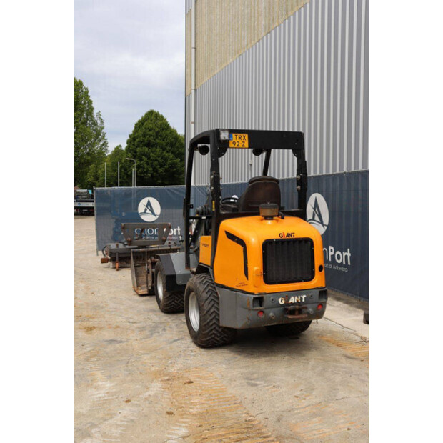 2011 GiANT V452T-49156633