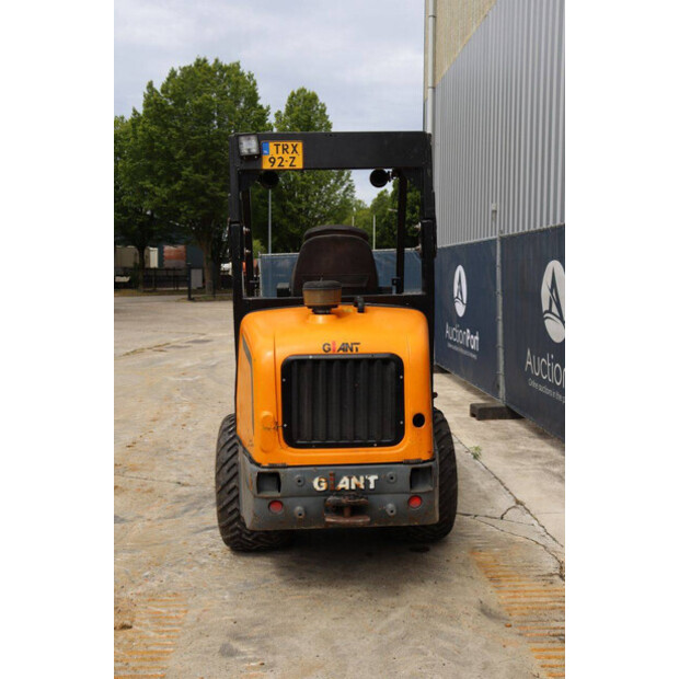 2011 GiANT V452T-49156634