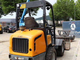 2011-giant-v452t-1489521-49156635