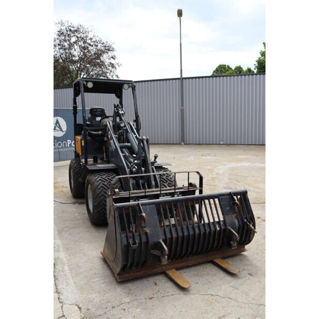 2011 GiANT V452T-49156636