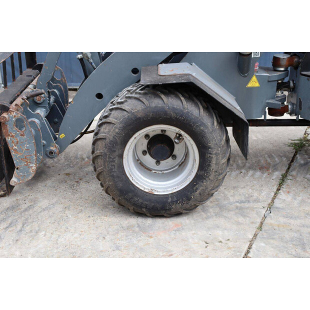 2011 GiANT V452T-49156643