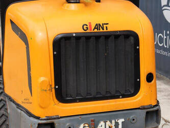 2011-giant-v452t-1489521-49156647
