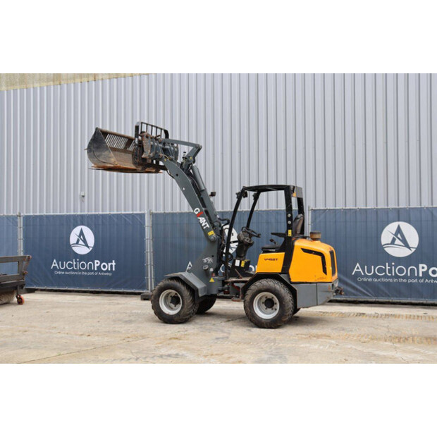2011 GiANT V452T-49156669