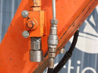 2010-hitachi-zx85us-3-1489528-49156840