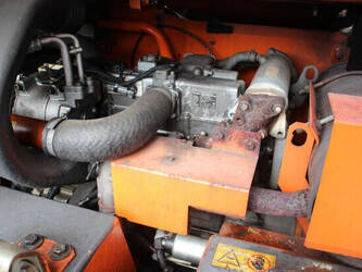 2010-hitachi-zx85us-3-1489528-49156850