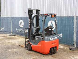 2016-toyota-8fbe15t-1489529-49156871