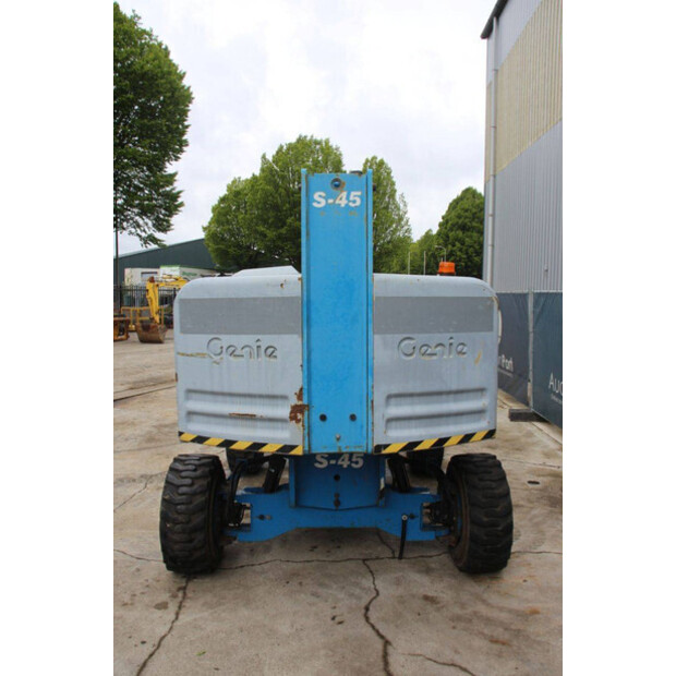2008 جيني S-45-49156938