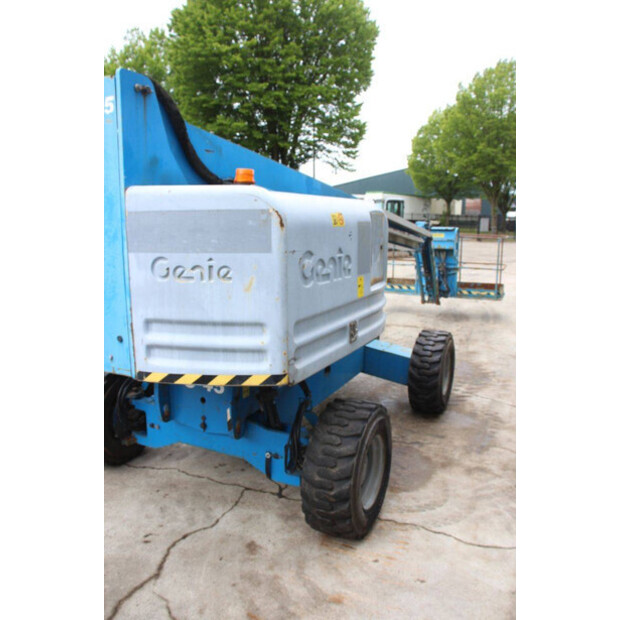 2008 جيني S-45-49156939