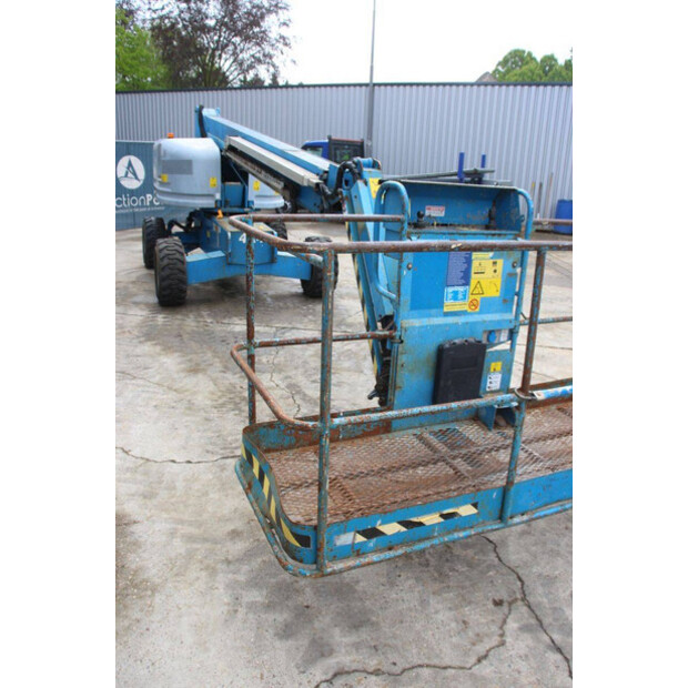 2008 جيني S-45-49156940